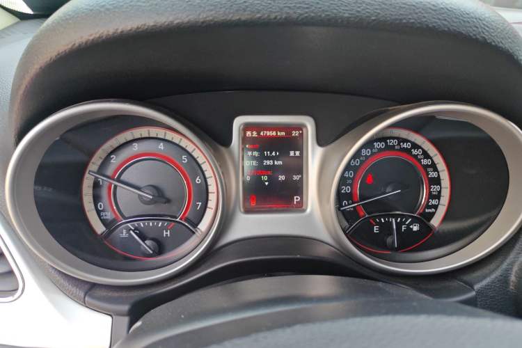 Used Dodge Journey 2013 2.4L Two-Wheel Drive Luxury Version Instrument Cluster