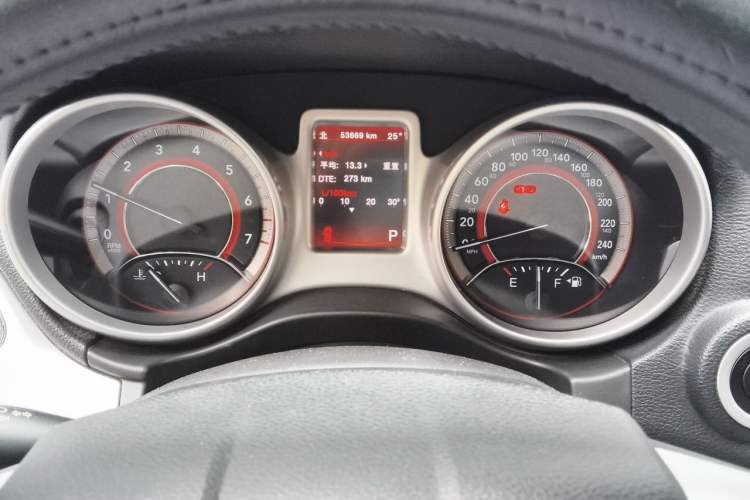 Used Dodge Journey 2013 2.4L Two-Wheel Drive Luxury Version Instrument Cluster