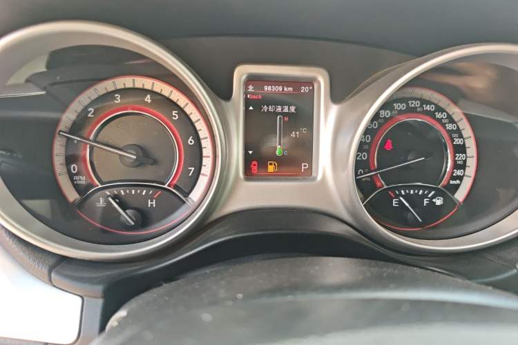 Used Dodge Journey 2013 2.4L Two-Wheel Drive Luxury Version Instrument Cluster
