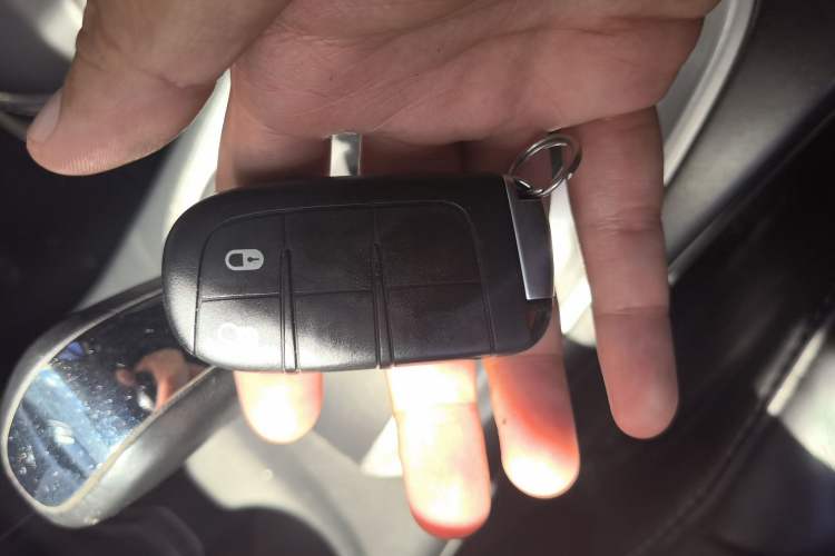 Used Dodge Journey 2013 3.6L Four-Wheel Drive Flagship Edition Interior 1