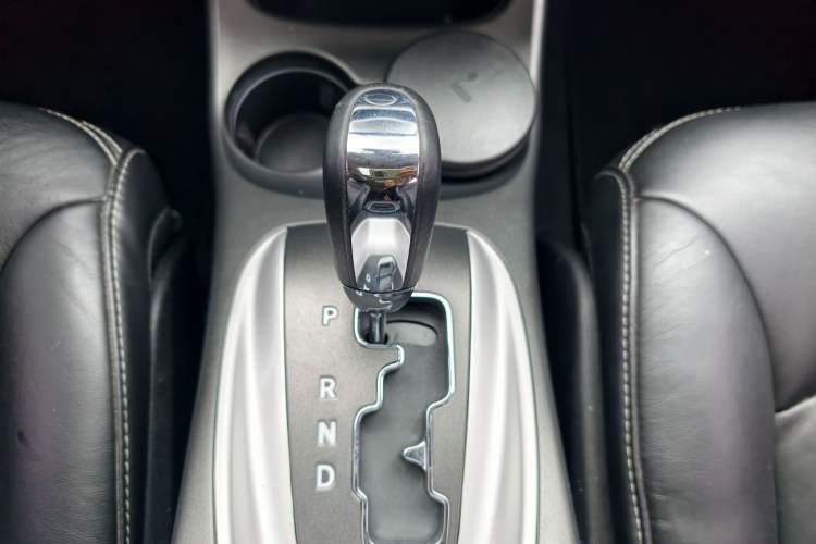 Used Dodge Journey 2013 3.6L Four-Wheel Drive Flagship Edition Interior 6