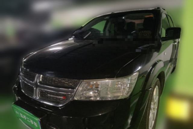 Ojetý Dodge Journey 2013 2.4L Two-Wheel Drive Luxury Version