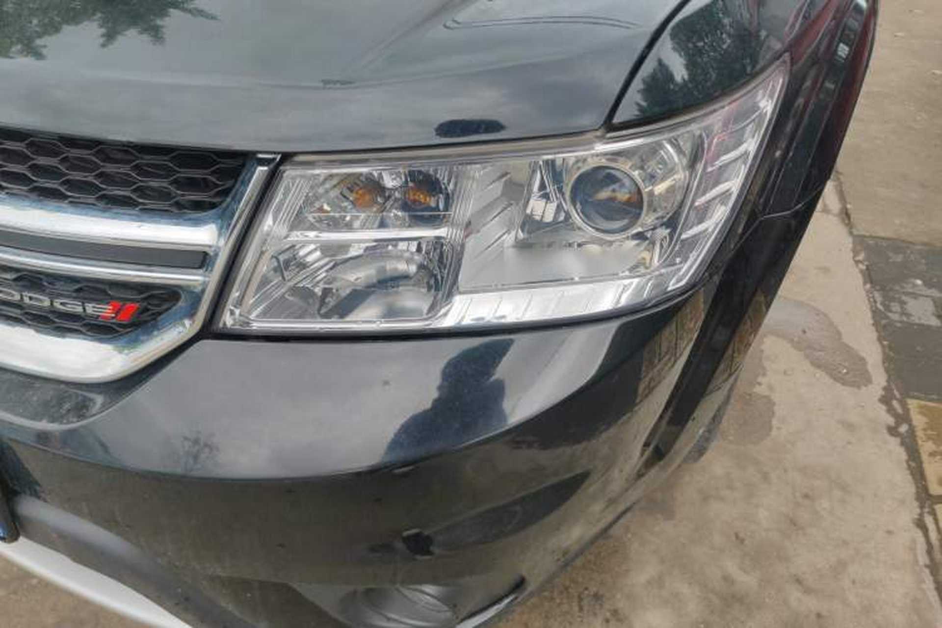 Used Dodge Journey 2013 2.4L Two-Wheel Drive Luxury Version Left Front Headlight