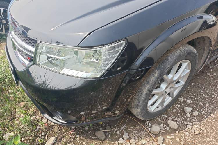 Used Dodge Journey 2013 2.4L Two-Wheel Drive Luxury Version Left Front Headlight