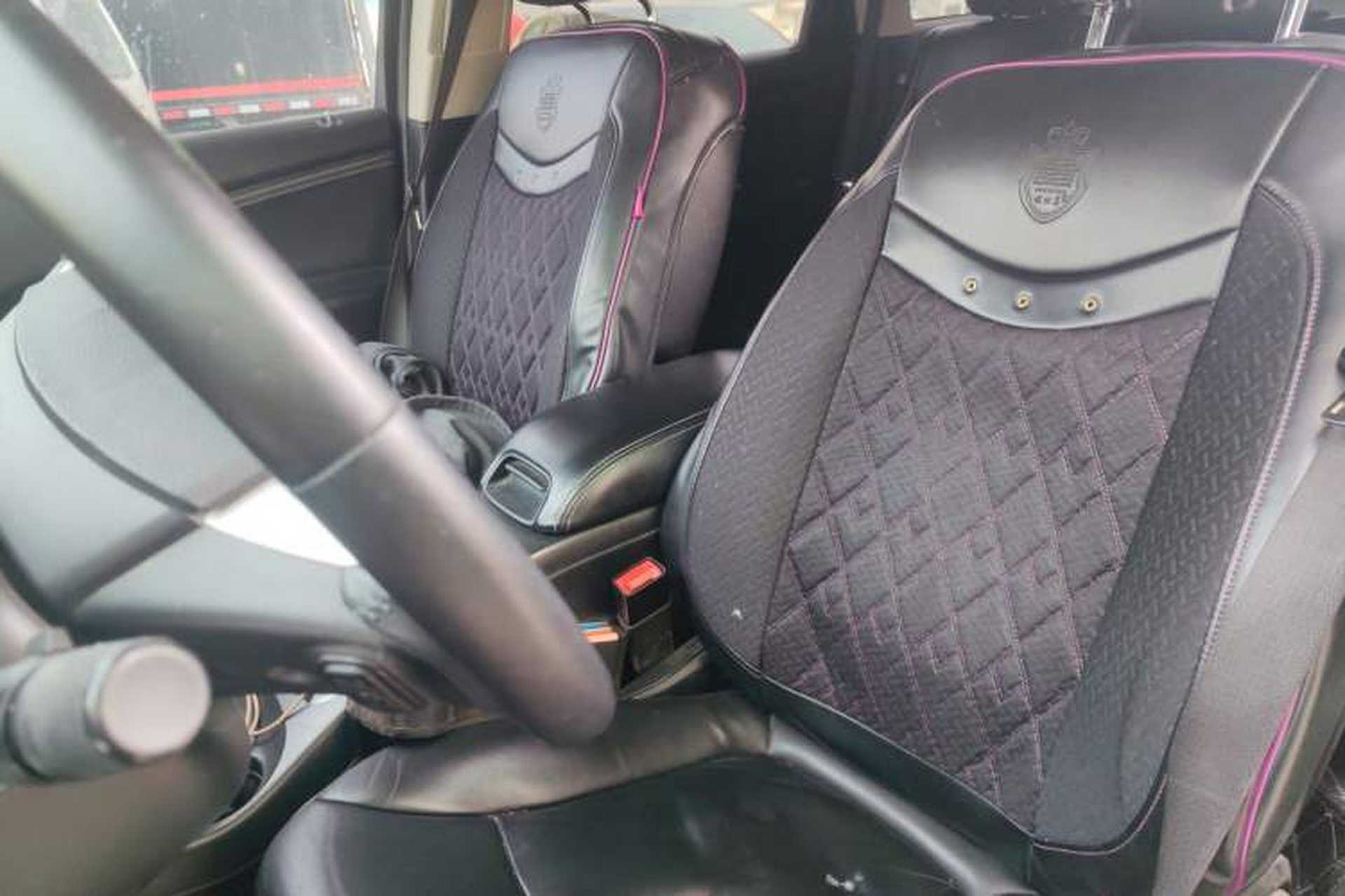 Used Dodge Journey 2013 2.4L Two-Wheel Drive Luxury Version Left Front Seat