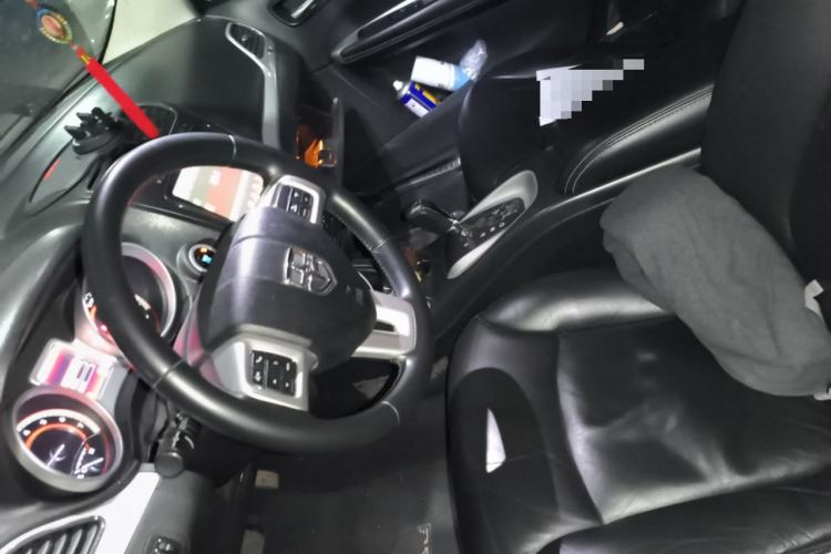 Used Dodge Journey 2013 2.4L Two-Wheel Drive Luxury Version Left Front Seat