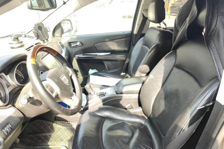 Used Dodge Journey 2013 2.4L Two-Wheel-Drive Smart Edition Left Front Seat
