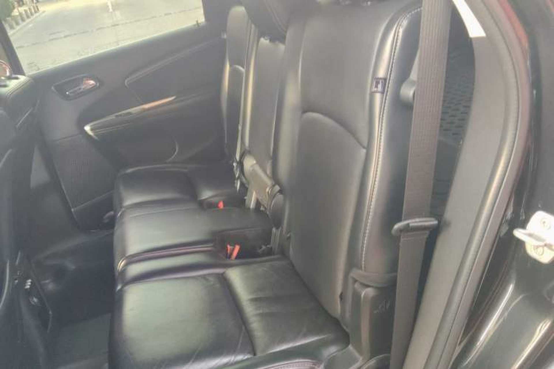 Used Dodge Journey 2013 2.4L Two-Wheel Drive Luxury Version Left Rear Seat