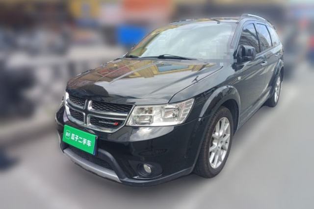 Ojetý Dodge Journey 2013 2.4L Two-Wheel Drive Luxury Version
