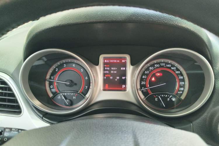 Used Dodge Journey 2013 2.4L Two-Wheel Drive Luxury Version Odometer Close Up