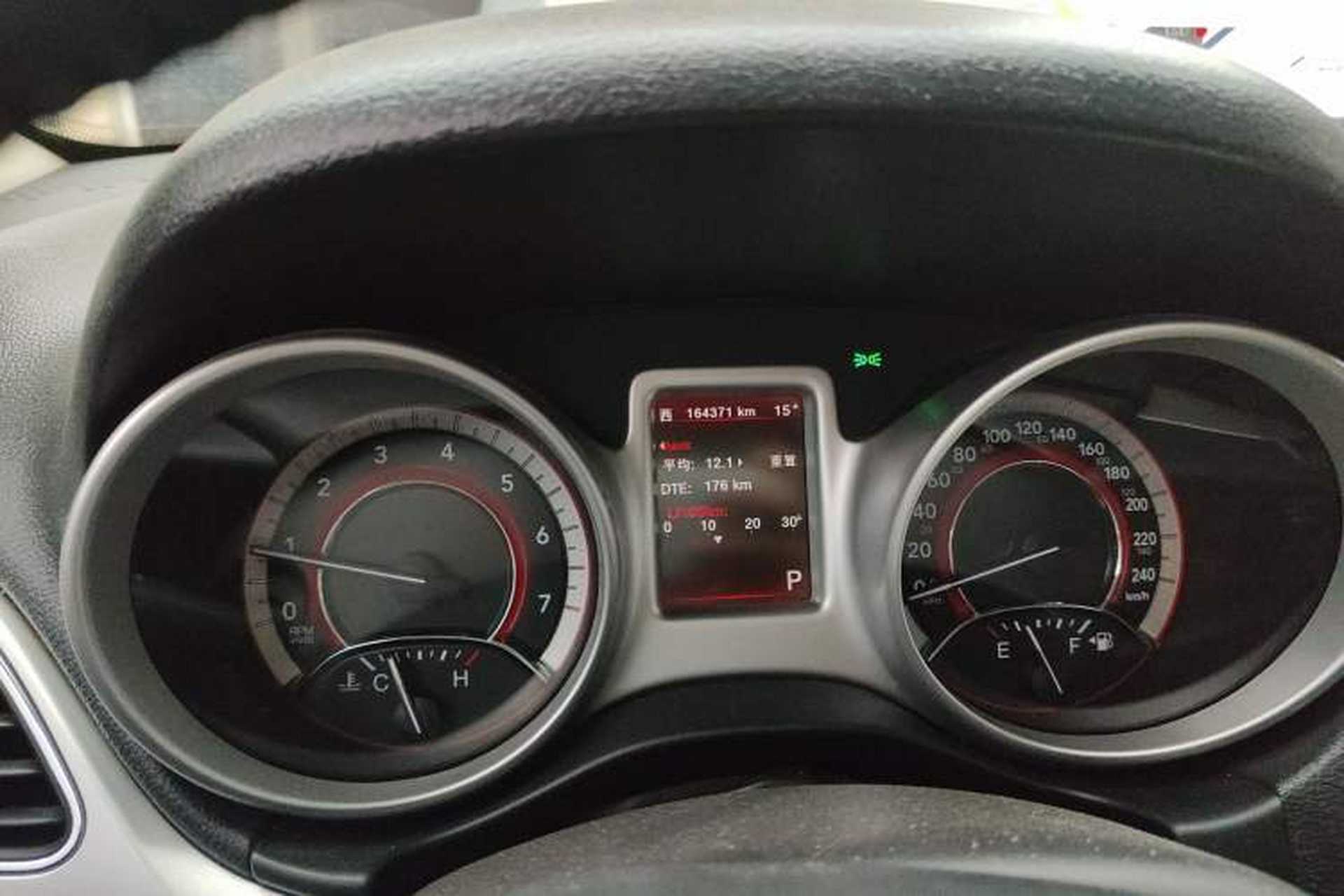 Used Dodge Journey 2013 2.4L Two-Wheel Drive Luxury Version Odometer Close Up