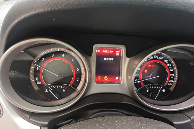 Used Dodge Journey 2013 3.6L Four-Wheel Drive Flagship Edition Odometer Close Up