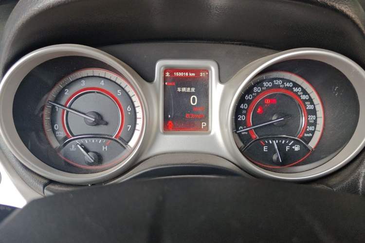 Used Dodge Journey 2013 2.4L Two-Wheel Drive Luxury Version Odometer Close Up