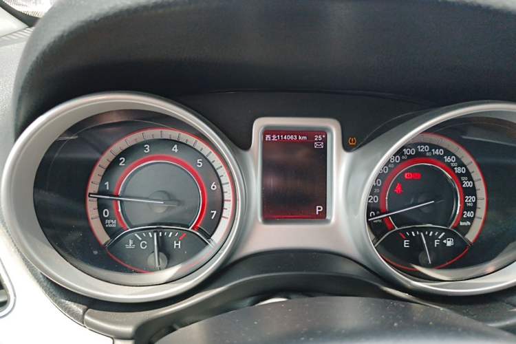 Used Dodge Journey 2013 2.4L Two-Wheel Drive Luxury Version Odometer Close Up