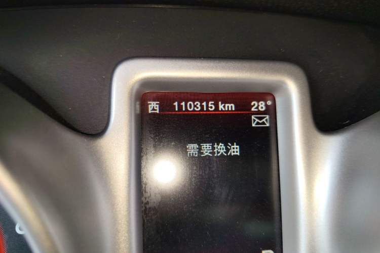 Used Dodge Journey 2013 2.4L Two-Wheel Drive Luxury Version Odometer Close Up