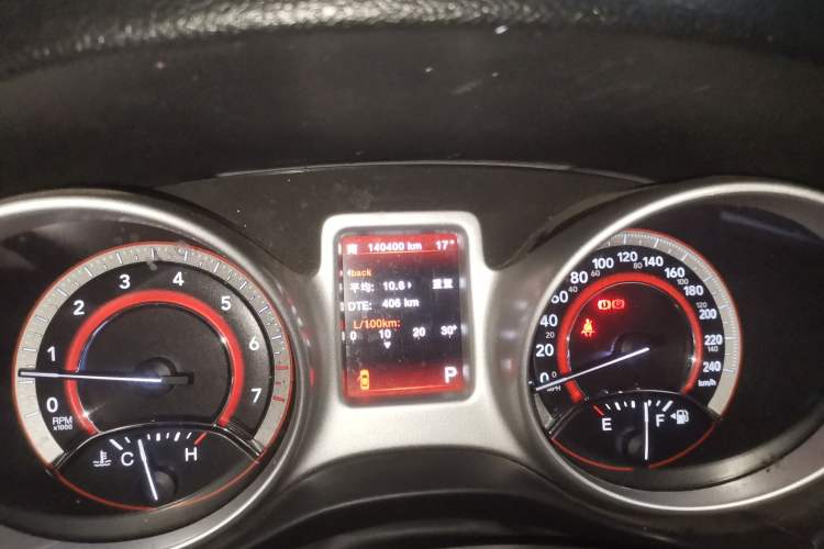 Used Dodge Journey 2013 2.4L Two-Wheel Drive Luxury Version Odometer Close Up