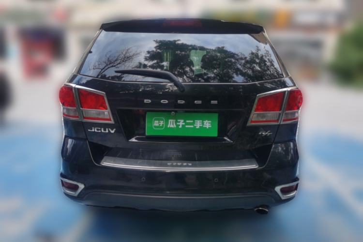 Used Dodge Journey 2013 2.4L Two-Wheel Drive Luxury Version Rear