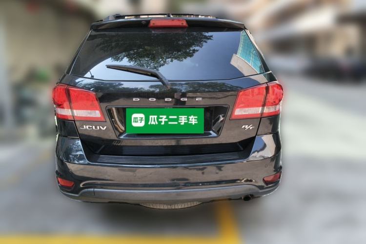 Used Dodge Journey 2013 2.4L Two-Wheel Drive Luxury Version Rear