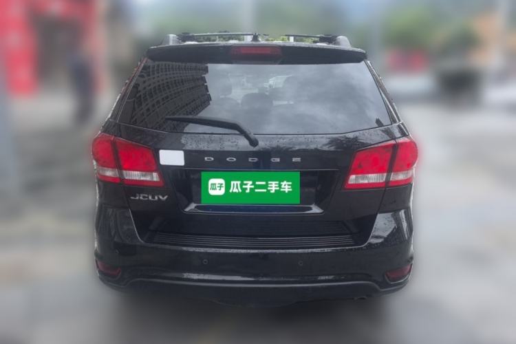 Used Dodge Journey 2013 2.4L Two-Wheel Drive Luxury Version Rear