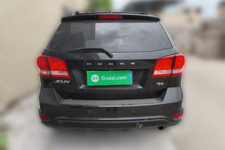 Used Dodge Journey 2013 2.4L Two-Wheel Drive Luxury Version Rear