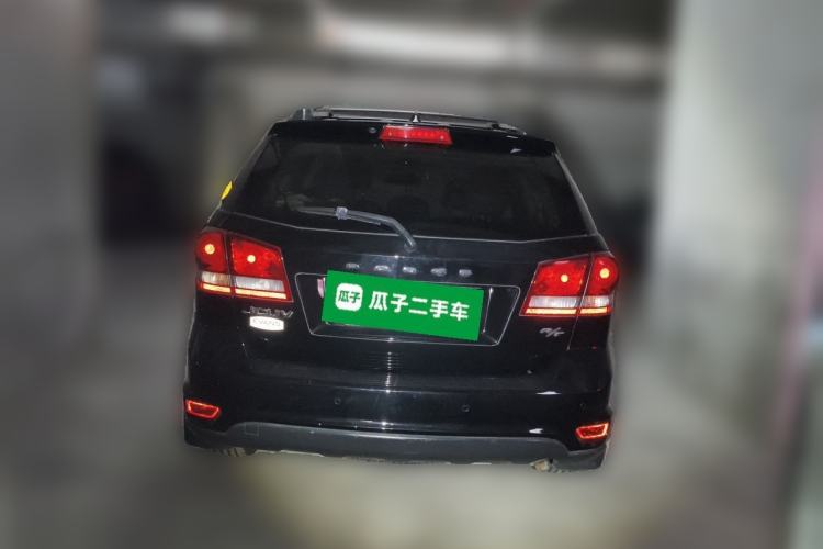 Used Dodge Journey 2013 2.4L Two-Wheel Drive Luxury Version Rear