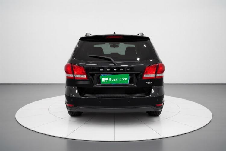 Used Dodge Journey 2013 2.4L Two-Wheel Drive Luxury Version Rear