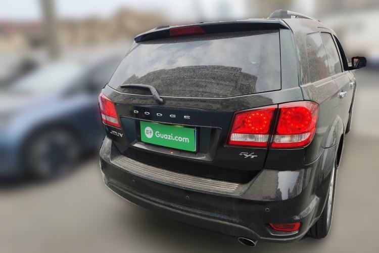 Used Dodge Journey 2013 2.4L Two-Wheel Drive Luxury Version Rear