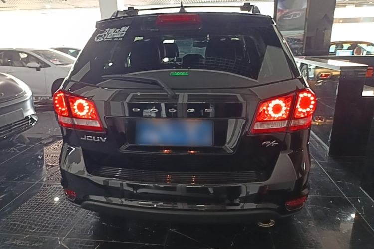 Used Dodge Journey 2013 2.4L Two-Wheel Drive Luxury Version Rear