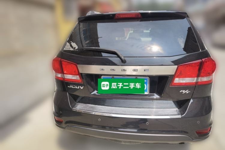 Used Dodge Journey 2013 2.4L Two-Wheel Drive Luxury Version Rear