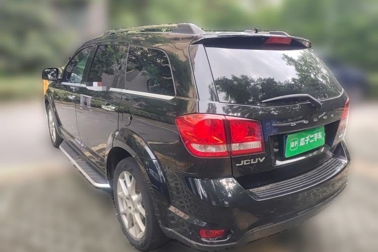 Used Dodge Journey 2013 2.4L Two-Wheel Drive Luxury Version Rear Left 45 Deg
