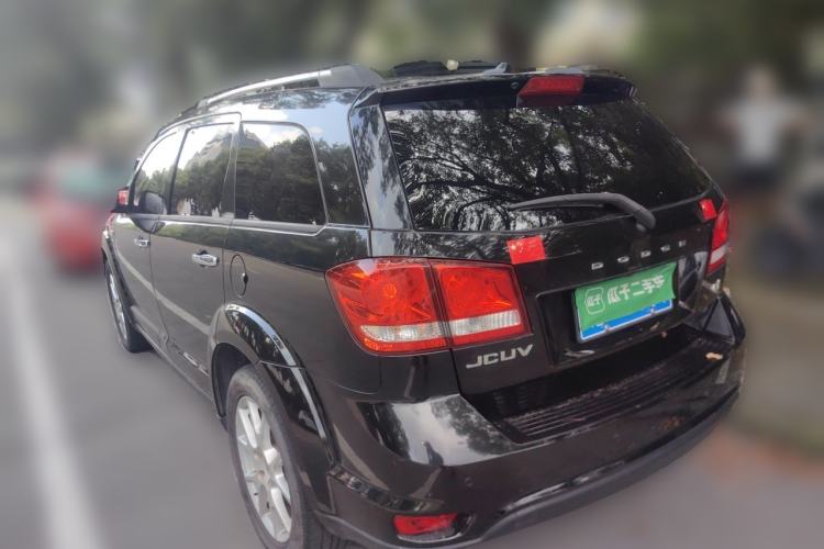 Used Dodge Journey 2013 2.4L Two-Wheel Drive Luxury Version Rear Left 45 Deg