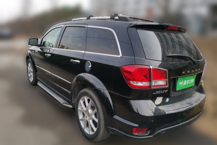 Used Dodge Journey 2013 2.4L Two-Wheel Drive Luxury Version Rear Left 45 Deg