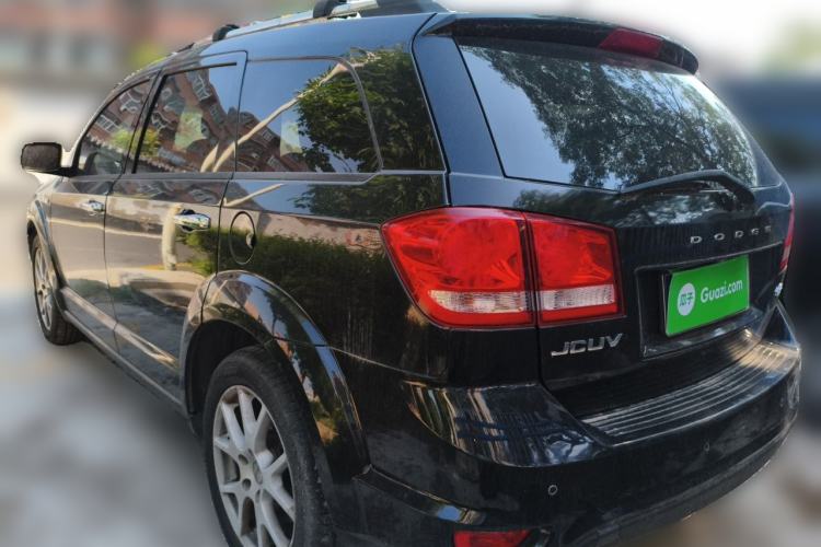 Used Dodge Journey 2013 2.4L Two-Wheel Drive Luxury Version Rear Left 45 Deg