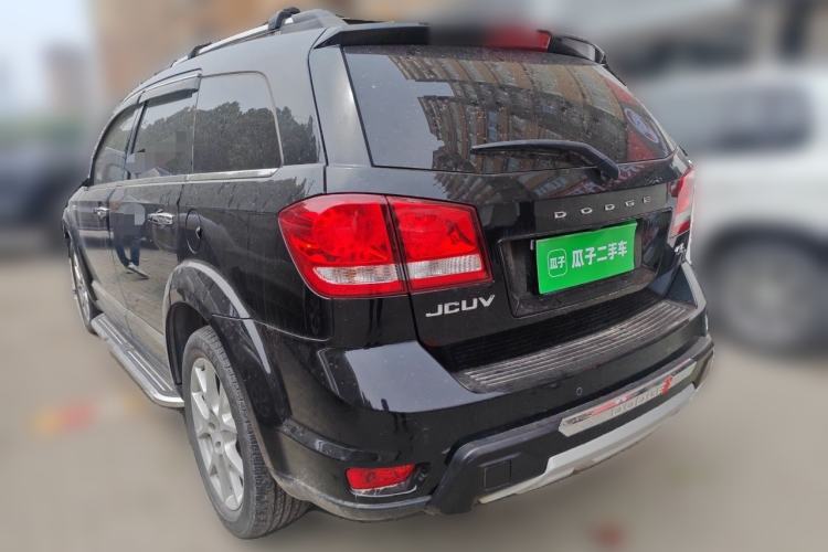 Used Dodge Journey 2013 2.4L Two-Wheel Drive Luxury Version Rear Left 45 Deg