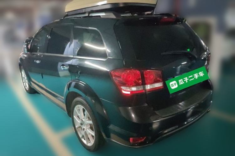 Used Dodge Journey 2013 2.4L Two-Wheel Drive Luxury Version Rear Left 45 Deg