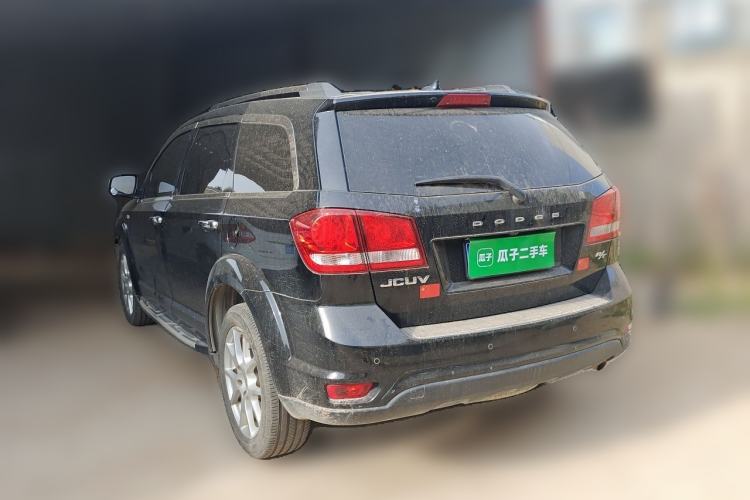 Used Dodge Journey 2013 2.4L Two-Wheel Drive Luxury Version Rear Left 45 Deg