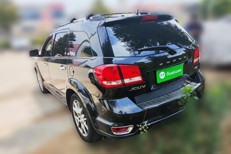 Used Dodge Journey 2013 2.4L Two-Wheel Drive Luxury Version Rear Left 45 Deg