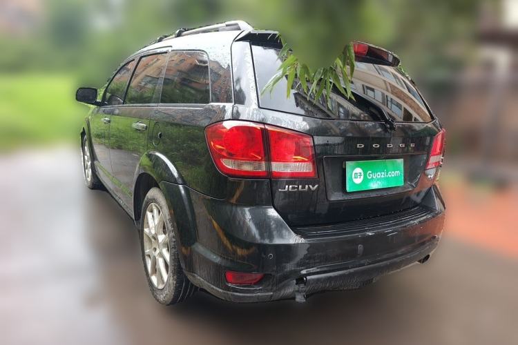 Used Dodge Journey 2013 2.4L Two-Wheel Drive Luxury Version Rear Left 45 Deg