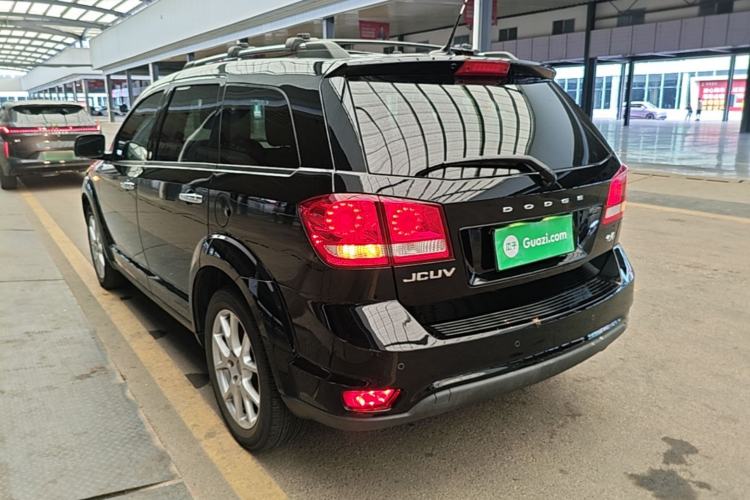 Used Dodge Journey 2013 2.4L Two-Wheel Drive Luxury Version Rear Left 45 Deg