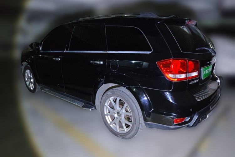 Used Dodge Journey 2013 2.4L Two-Wheel Drive Luxury Version Rear Left 45 Deg