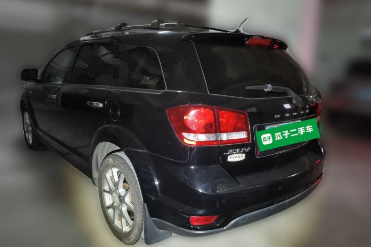 Used Dodge Journey 2013 2.4L Two-Wheel Drive Luxury Version Rear Left 45 Deg