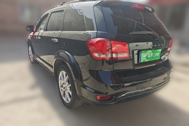 Used Dodge Journey 2013 2.4L Two-Wheel Drive Luxury Version Rear Left 45 Deg