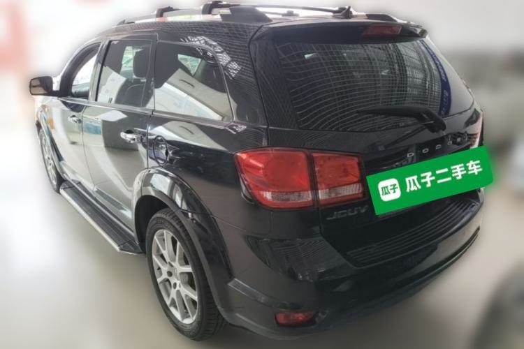 Used Dodge Journey 2013 2.4L Two-Wheel Drive Luxury Version Rear Left 45 Deg
