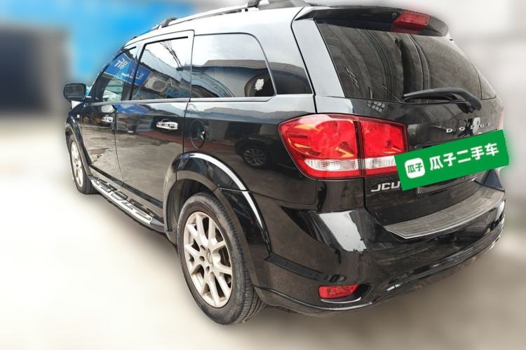 Used Dodge Journey 2013 2.4L Two-Wheel Drive Luxury Version Rear Left 45 Deg