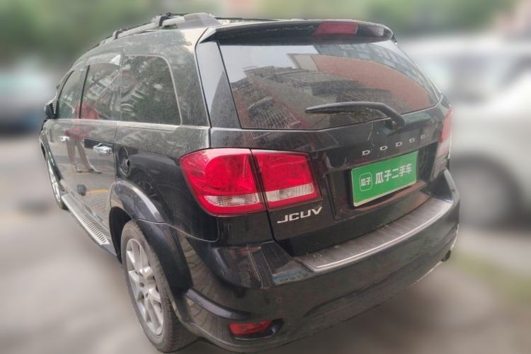 Used Dodge Journey 2013 2.4L Two-Wheel Drive Luxury Version Rear Left 45 Deg