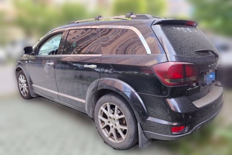 Used Dodge Journey 2013 2.4L Two-Wheel Drive Luxury Version Rear Left 45 Deg