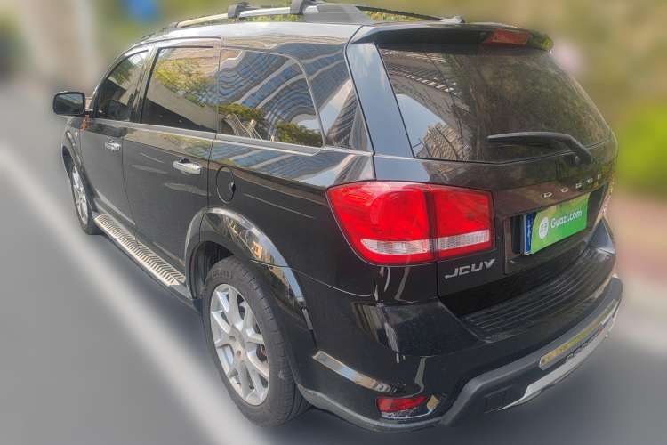 Used Dodge Journey 2013 2.4L Two-Wheel Drive Luxury Version Rear Left 45 Deg
