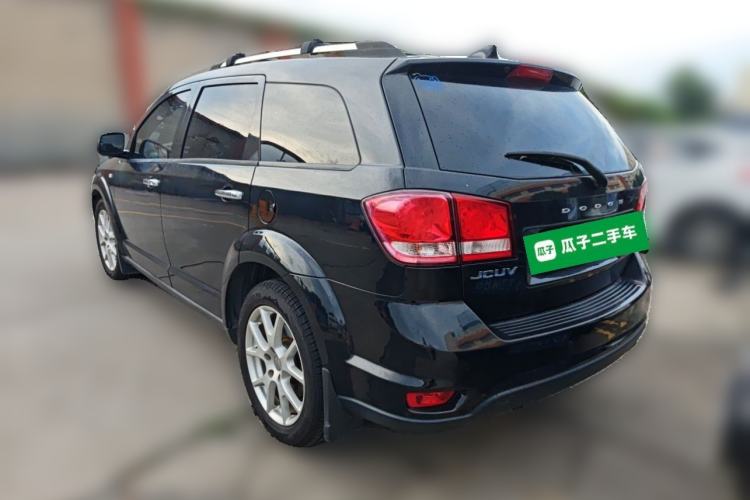 Used Dodge Journey 2013 2.4L Two-Wheel Drive Luxury Version Rear Left 45 Deg