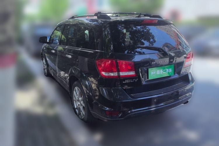 Used Dodge Journey 2013 2.4L Two-Wheel Drive Luxury Version Rear Left 45 Deg