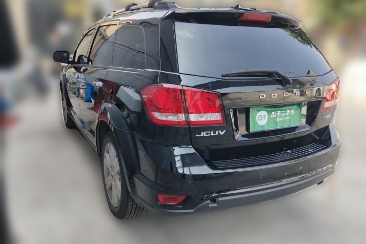 Used Dodge Journey 2013 2.4L Two-Wheel Drive Luxury Version Rear Left 45 Deg